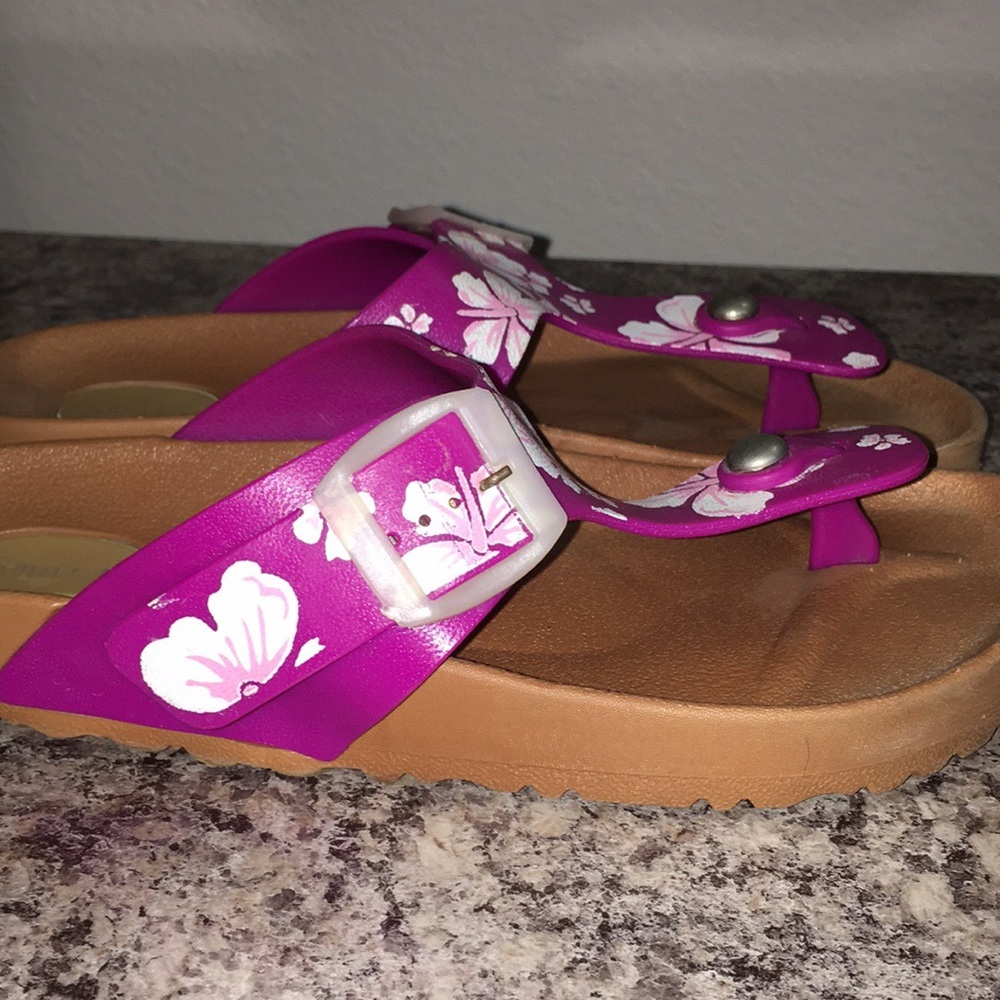 Plastic Flip Flops - Picture 4 of 4